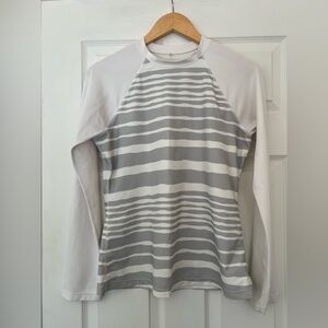 Prana women’s Long Sleeve Rash Guard Size Large